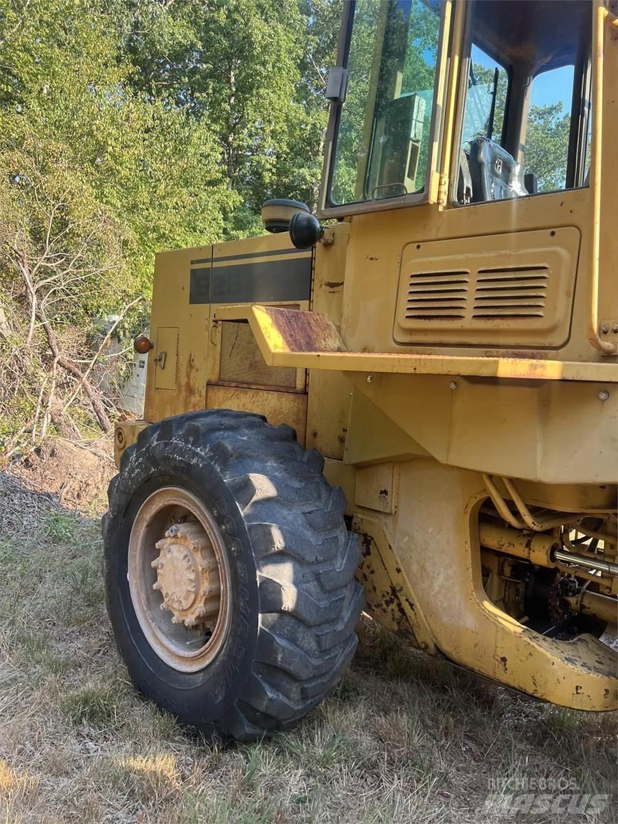 CAT 926 Utovarivači na kotačima
