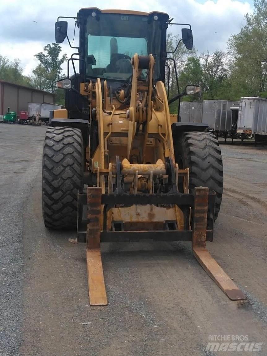 CAT 926M Utovarivači na kotačima