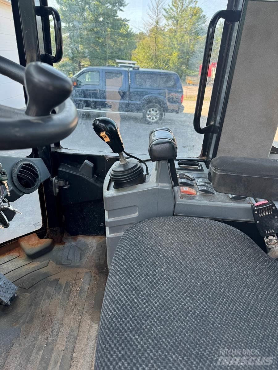 CAT 930G Utovarivači na kotačima