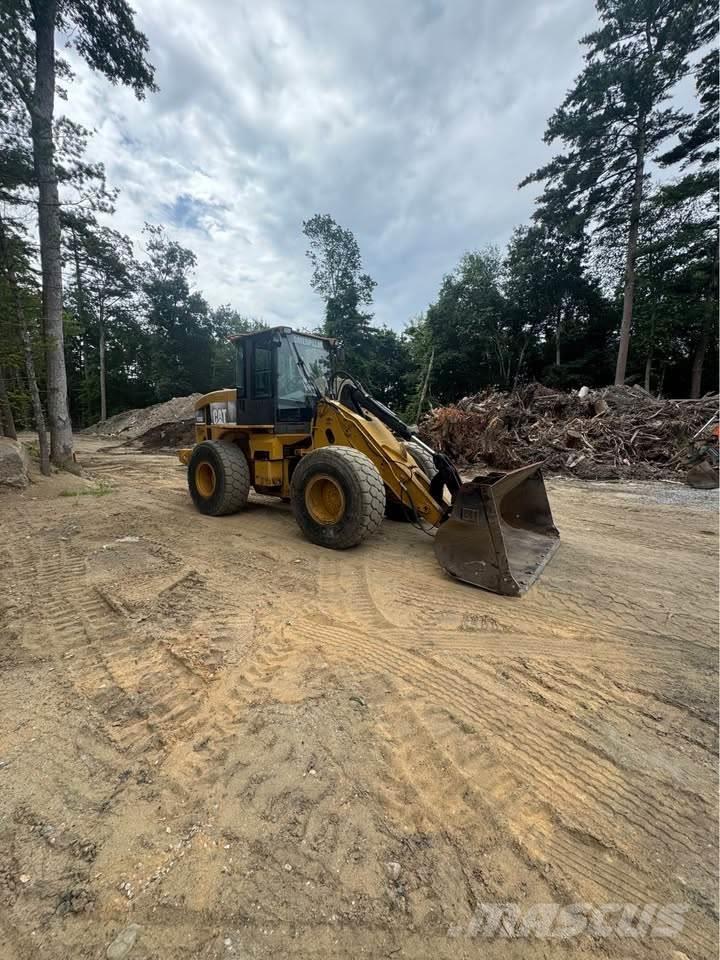 CAT 930G Utovarivači na kotačima
