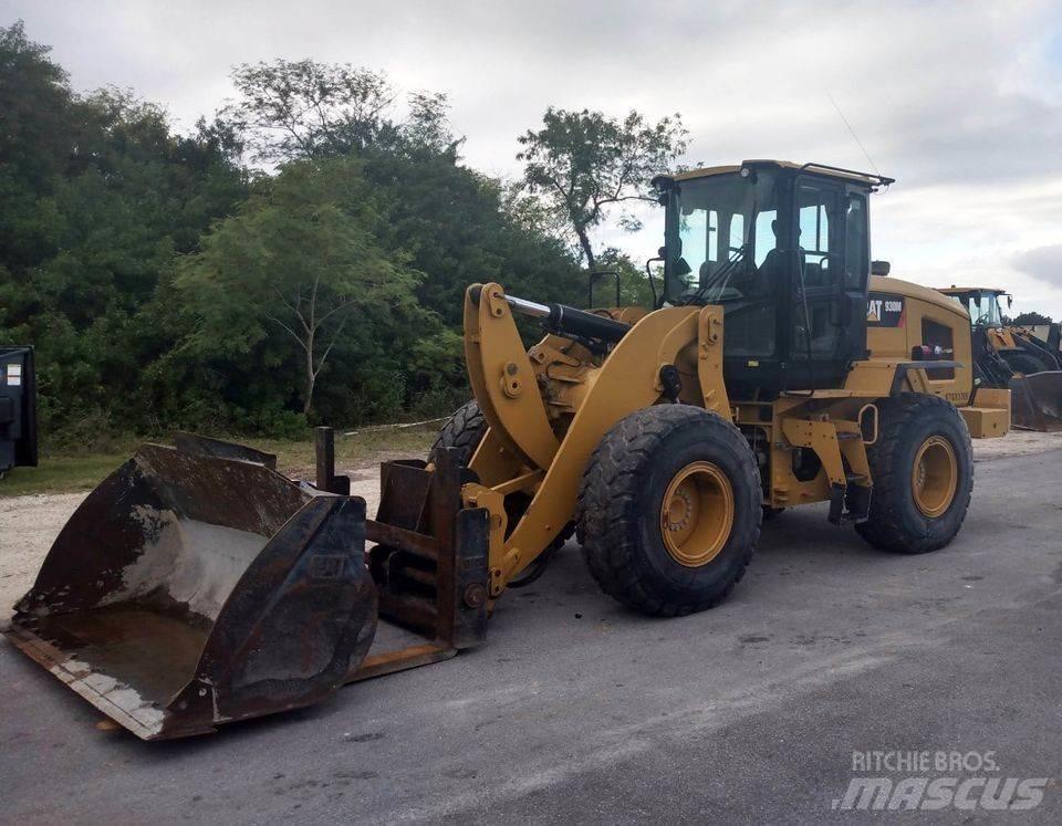 CAT 930M Utovarivači na kotačima