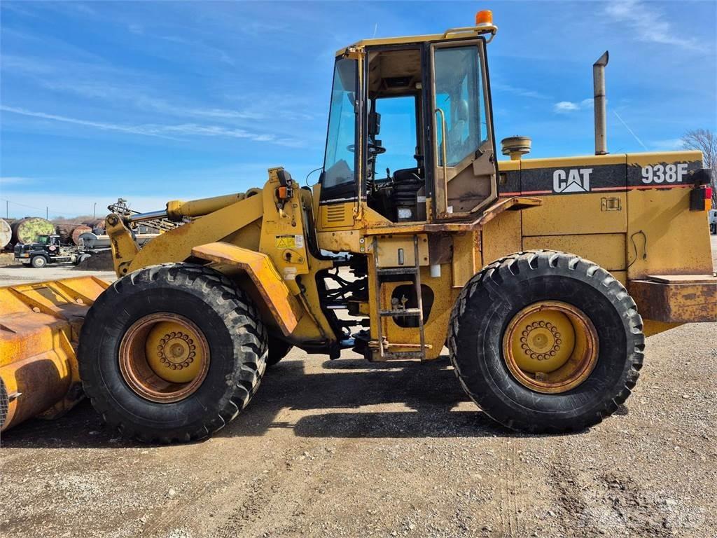 CAT 938F Utovarivači na kotačima