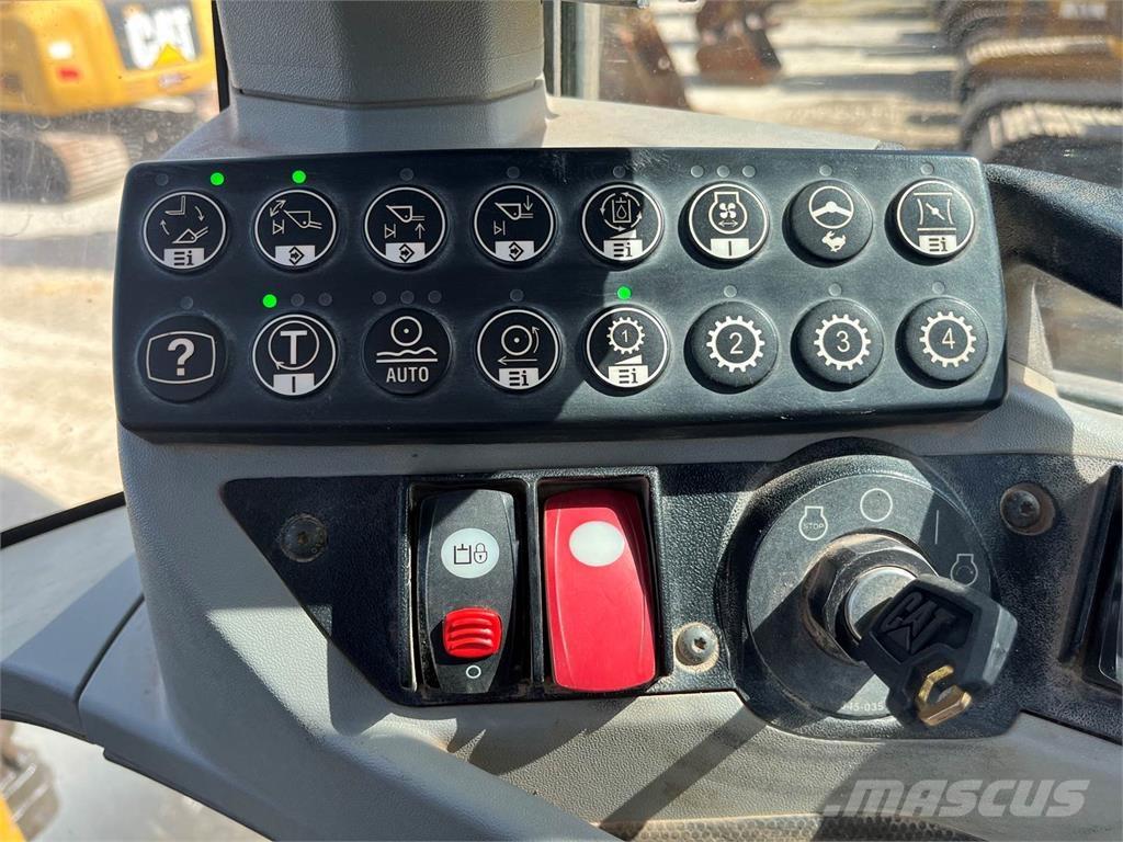 CAT 938K Utovarivači na kotačima