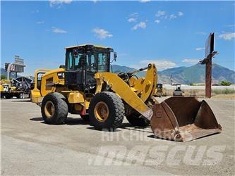 CAT 938M Utovarivači na kotačima