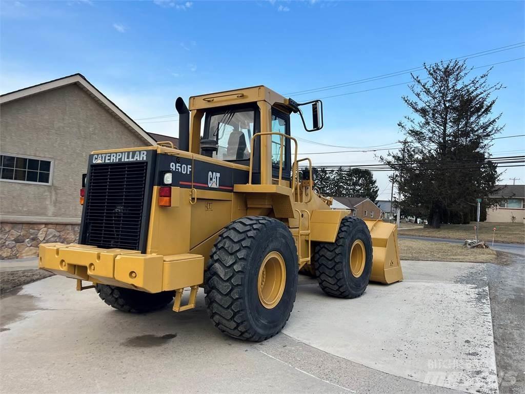 CAT 950F Utovarivači na kotačima