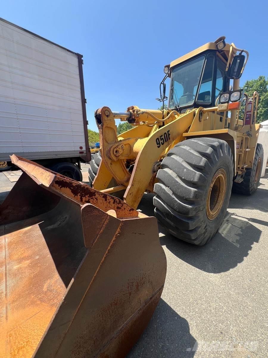 CAT 950F Utovarivači na kotačima
