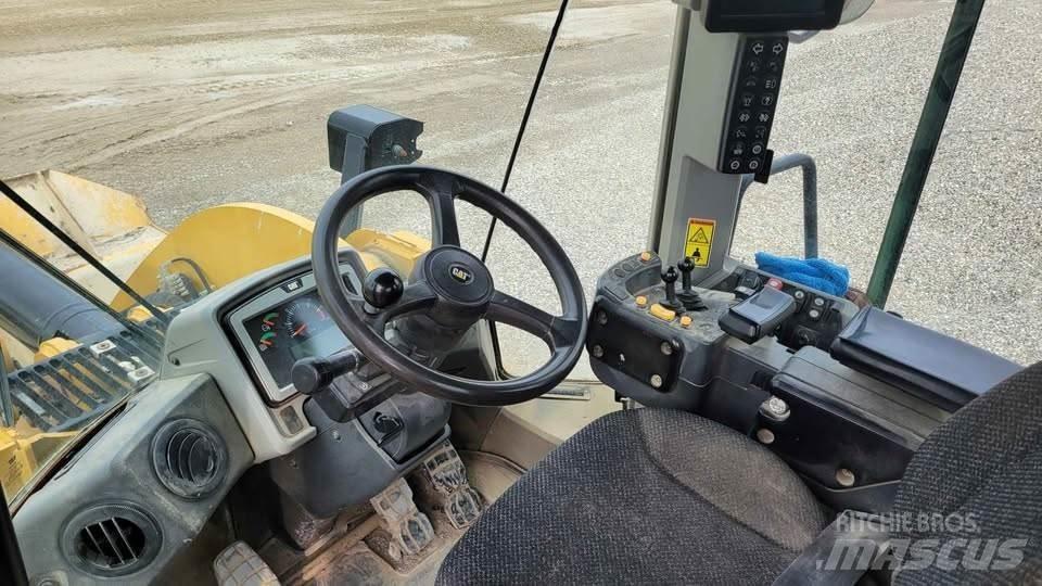 CAT 950M Utovarivači na kotačima