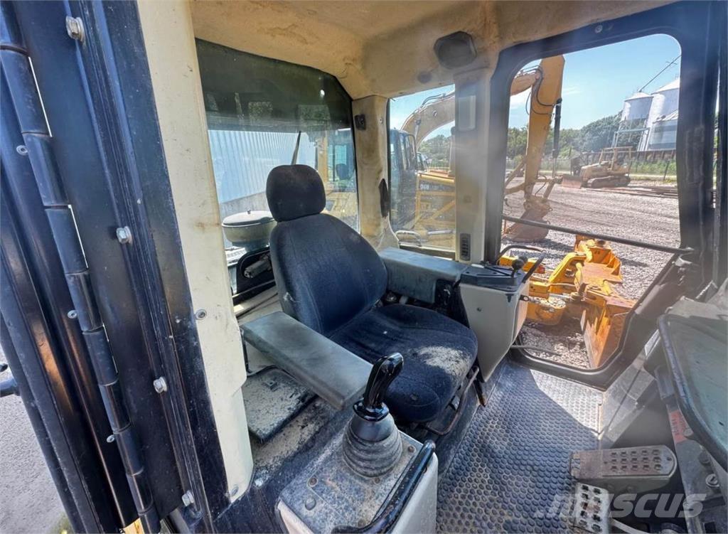 CAT 953C Utovarivači gusjeničari