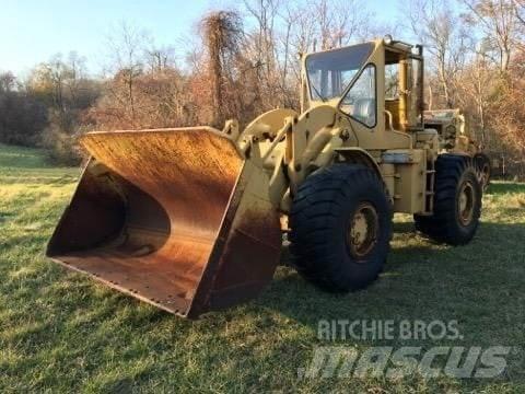 CAT 966 Utovarivači na kotačima
