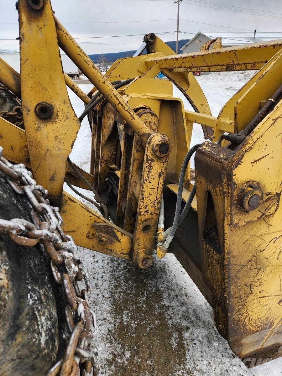 CAT 966C Utovarivači na kotačima