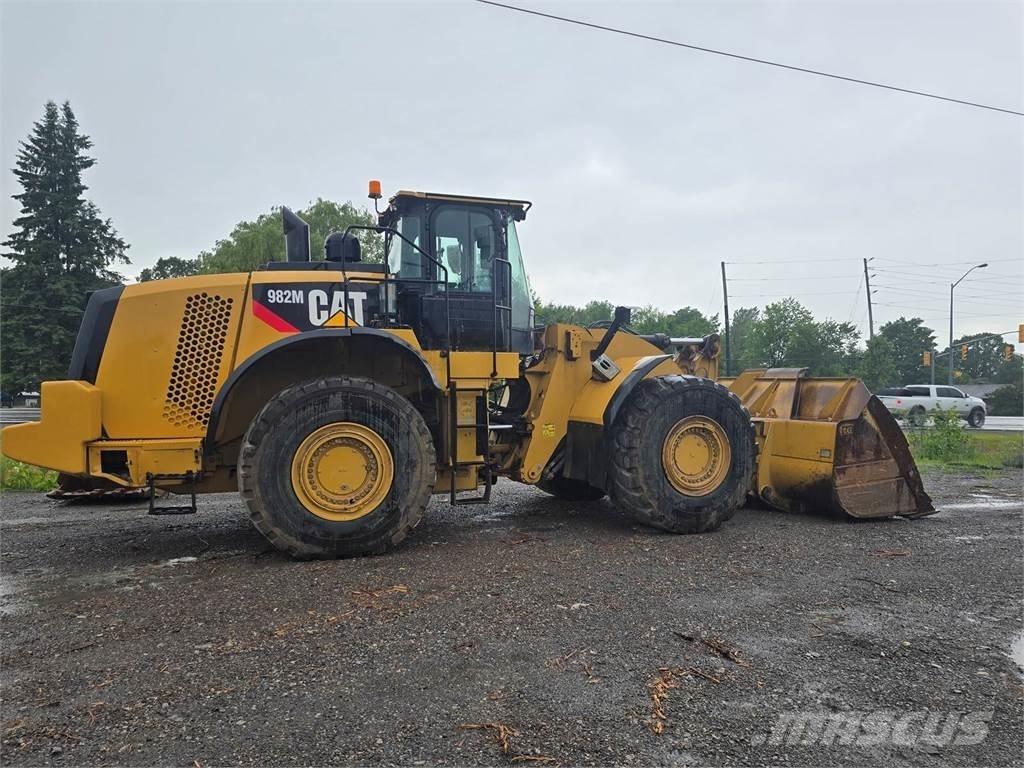 CAT 982M Utovarivači na kotačima