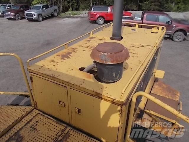 CAT 988B Utovarivači na kotačima