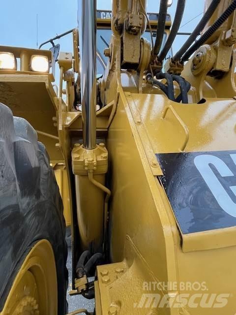 CAT 988B Utovarivači na kotačima