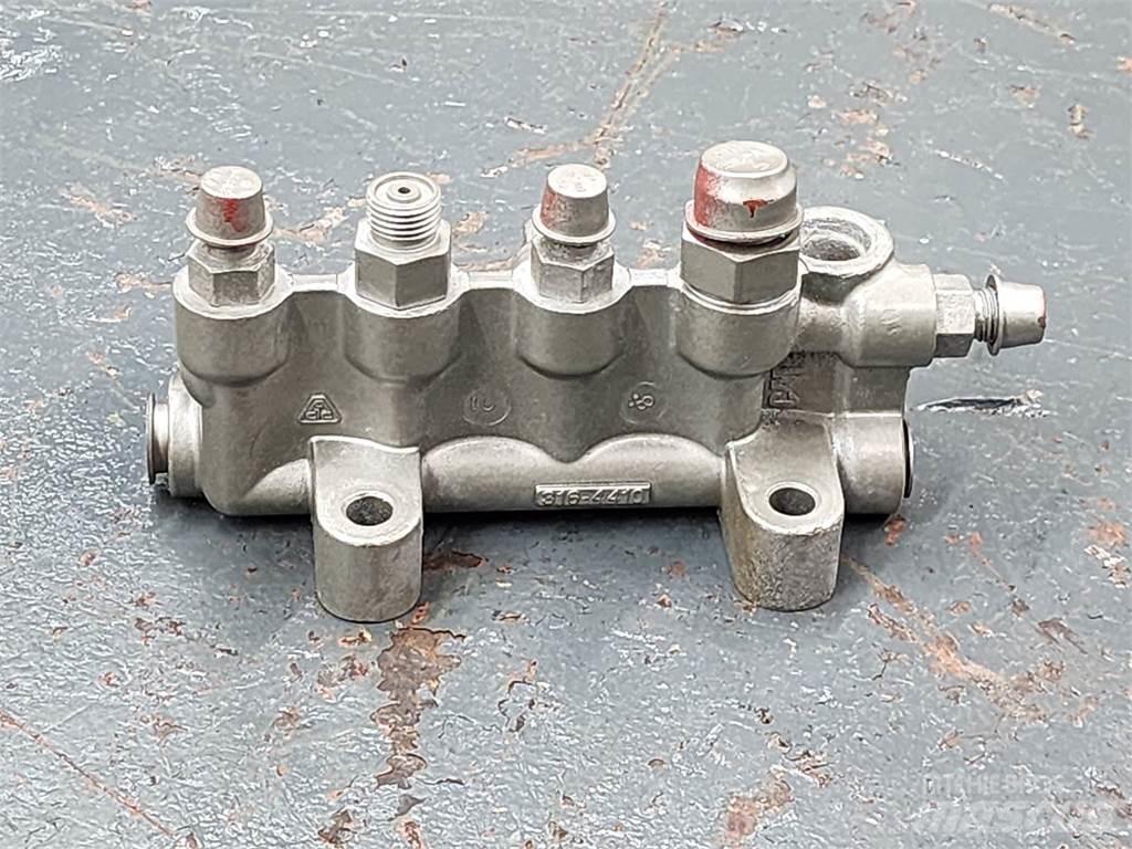 CAT C15 Druge komponente