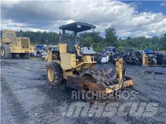 CAT CP323C Kompaktori zemlje