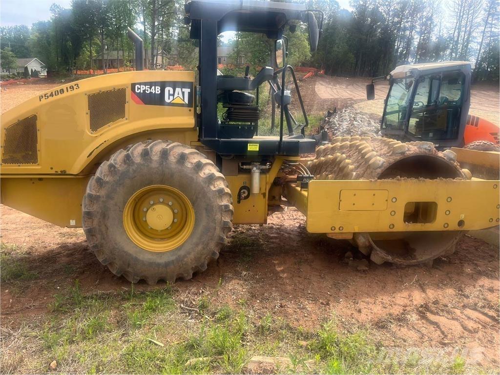 CAT CP54B Kompaktori zemlje