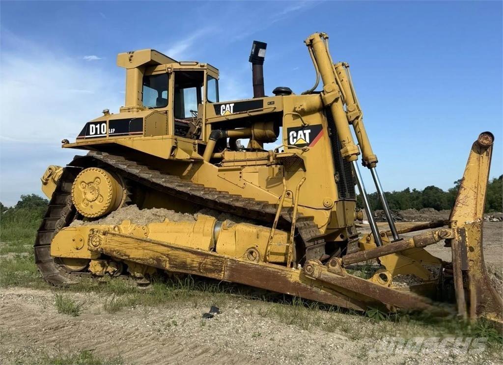 CAT D10 Buldožeri gusjeničari