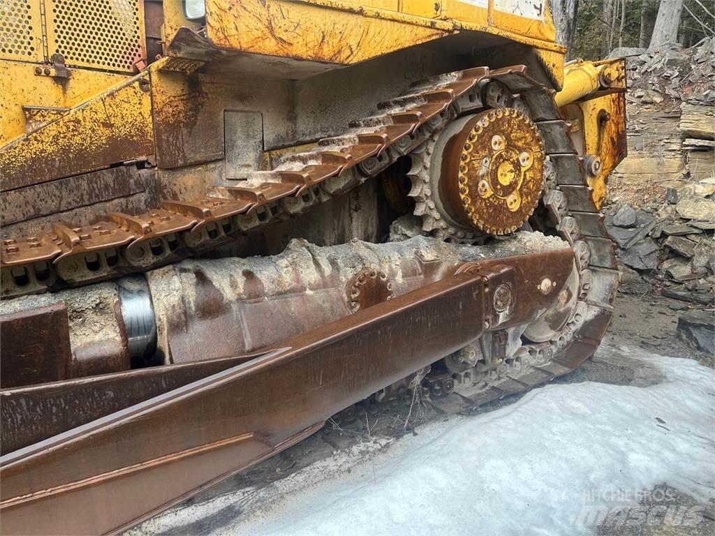 CAT D10N Buldožeri gusjeničari