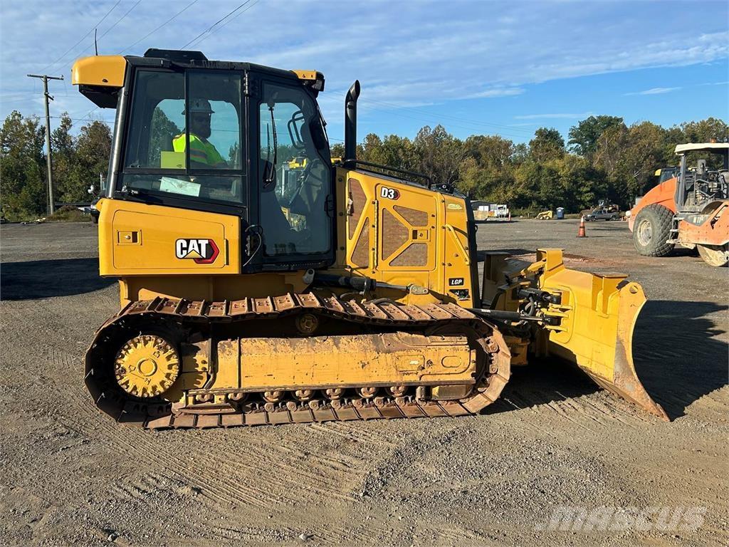 CAT D3 LGP Buldožeri gusjeničari