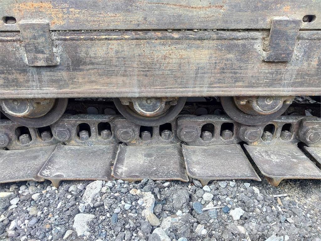 CAT D3B Buldožeri gusjeničari