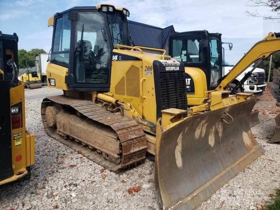 CAT D4K XL Buldožeri gusjeničari