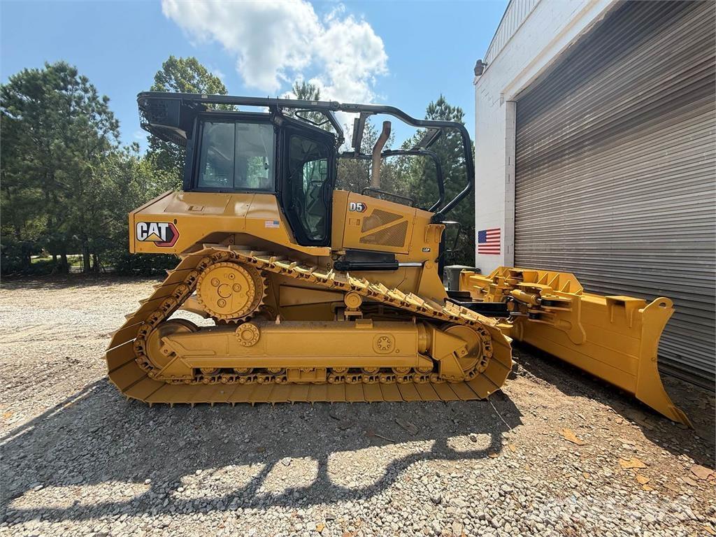 CAT D5 LGP Buldožeri gusjeničari