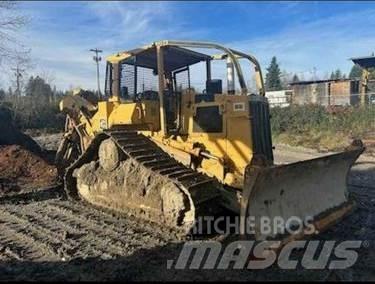 CAT D5H Buldožeri gusjeničari