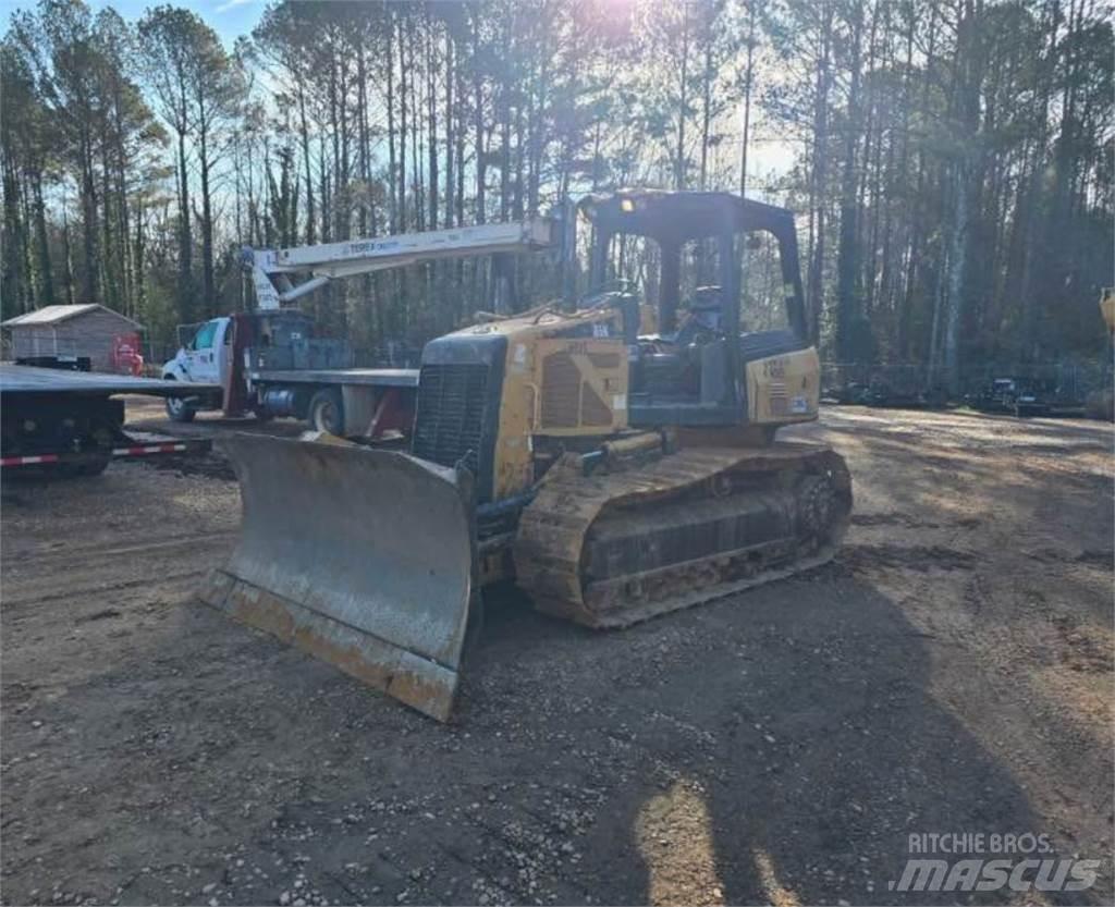 CAT D5K XL Buldožeri gusjeničari