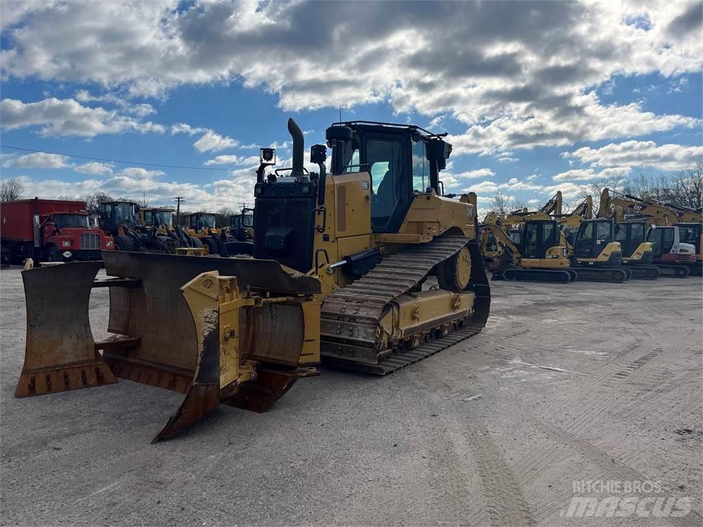 CAT D6 Buldožeri gusjeničari