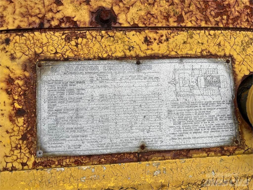 CAT D6 Buldožeri gusjeničari