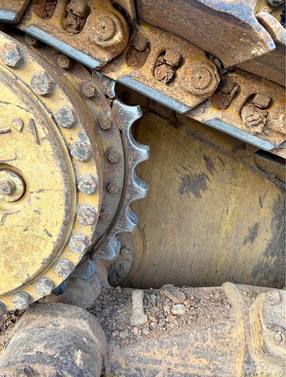 CAT D6M XL Buldožeri gusjeničari