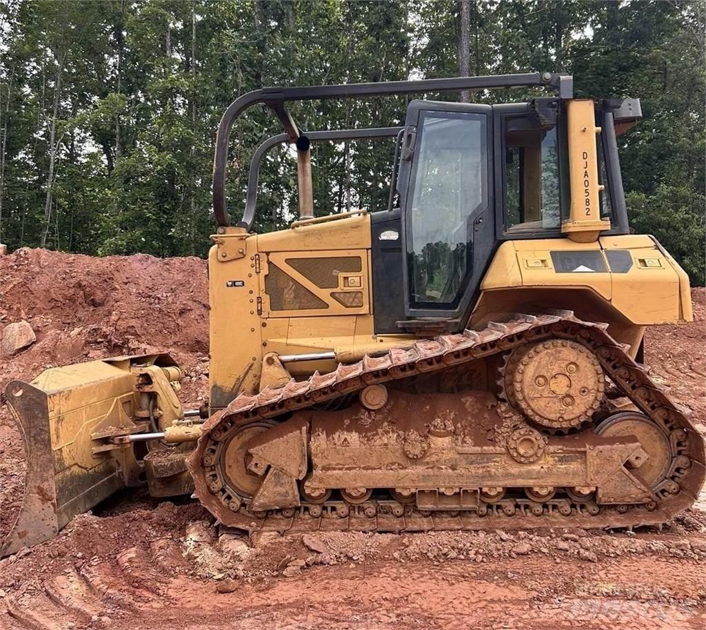 CAT D6N XL Buldožeri gusjeničari