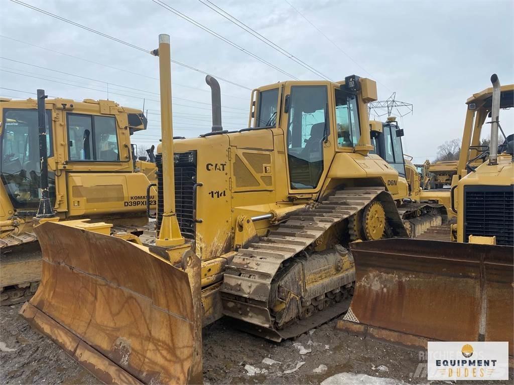 CAT D6N XL Buldožeri gusjeničari