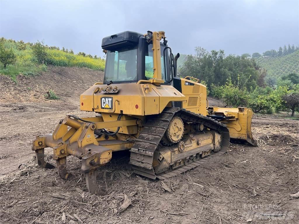 CAT D6N XL Buldožeri gusjeničari