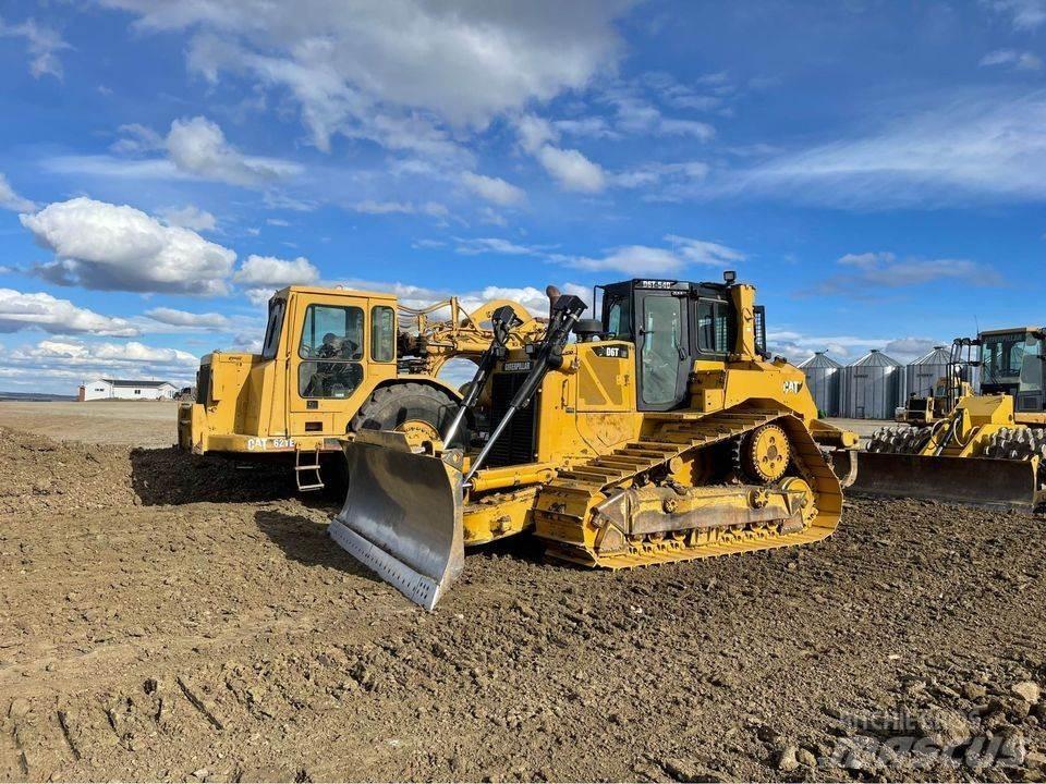 CAT D6T Buldožeri gusjeničari