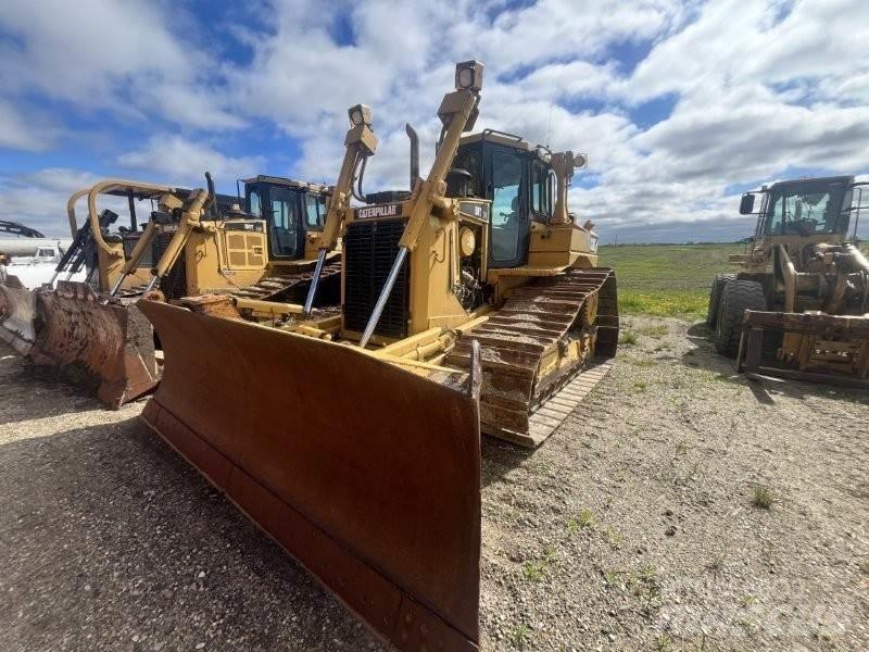 CAT D6T XW Buldožeri gusjeničari