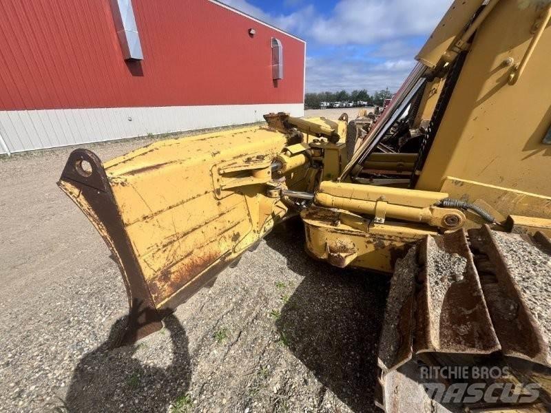 CAT D6T XW Buldožeri gusjeničari
