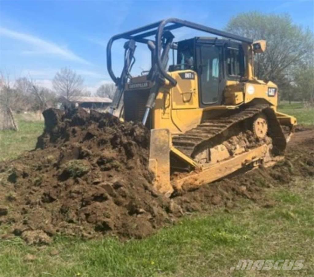 CAT D6T XW Buldožeri gusjeničari