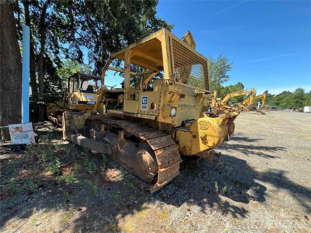 CAT D7G Buldožeri gusjeničari