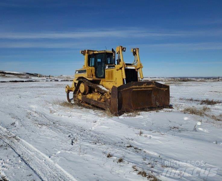 CAT D7R Buldožeri gusjeničari