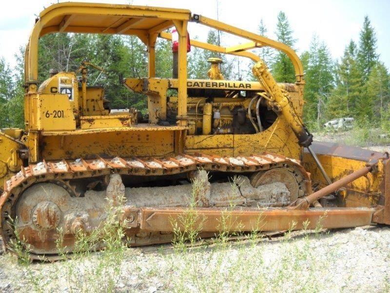 CAT D8H Buldožeri gusjeničari