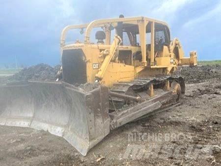CAT D8H Buldožeri gusjeničari