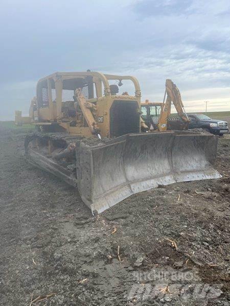 CAT D8H Buldožeri gusjeničari