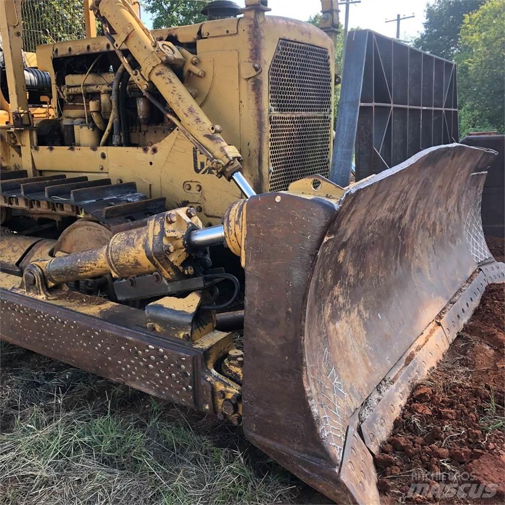 CAT D8H Buldožeri gusjeničari