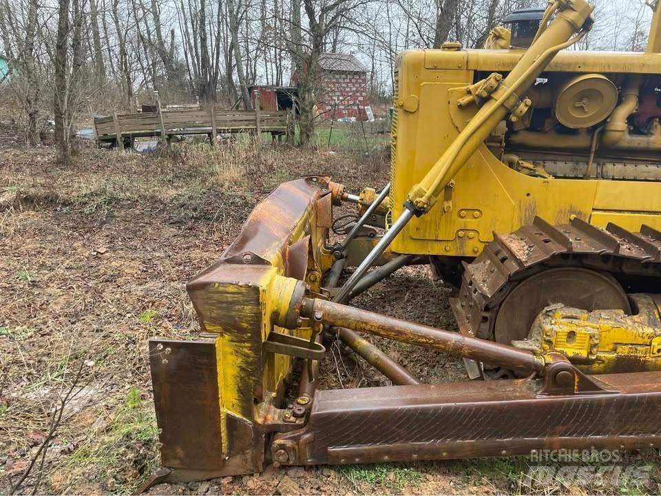 CAT D8H Buldožeri gusjeničari