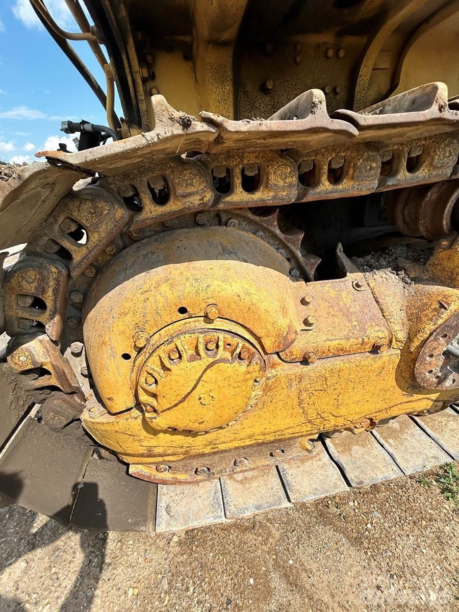 CAT D8H Buldožeri gusjeničari