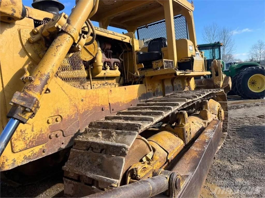 CAT D8H Buldožeri gusjeničari