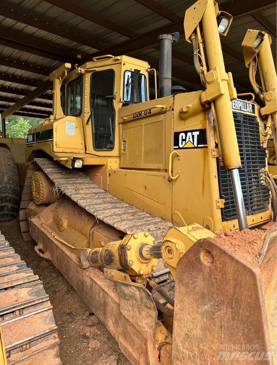 CAT D8N Buldožeri gusjeničari