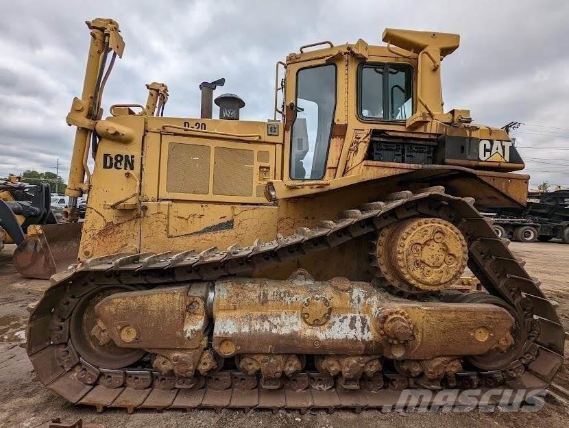 CAT D8N Buldožeri gusjeničari