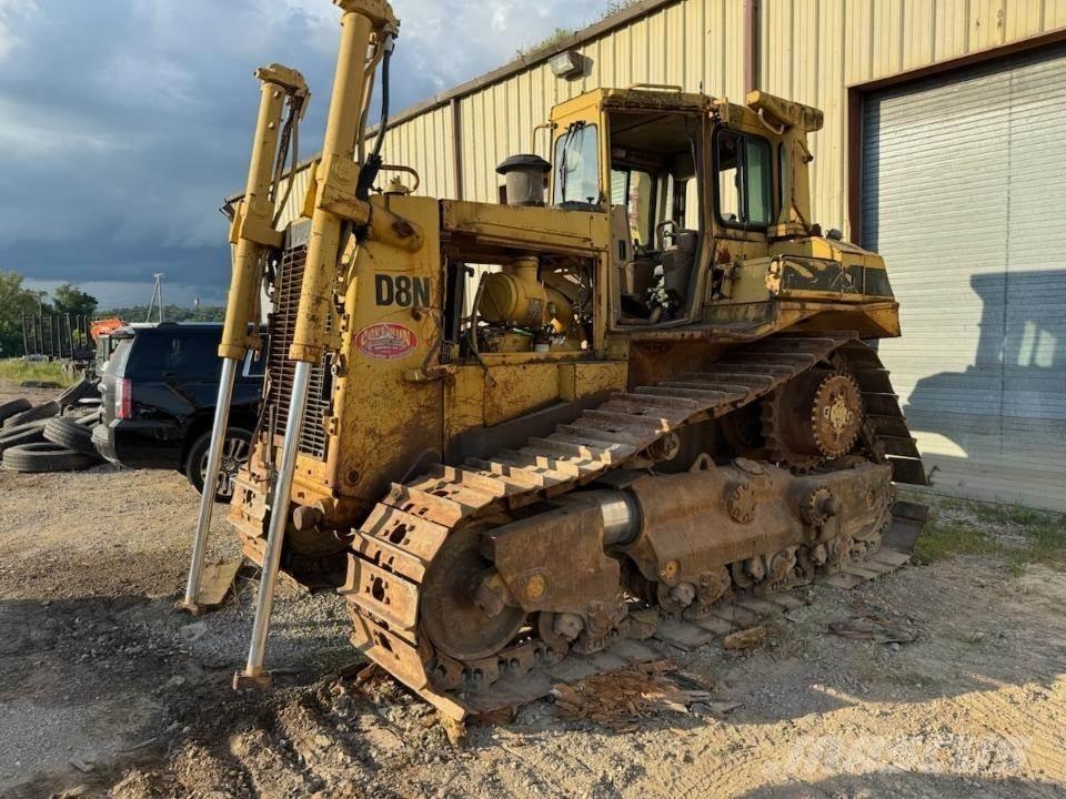 CAT D8N Buldožeri gusjeničari